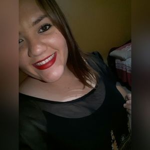 Meet your Posher, Carla